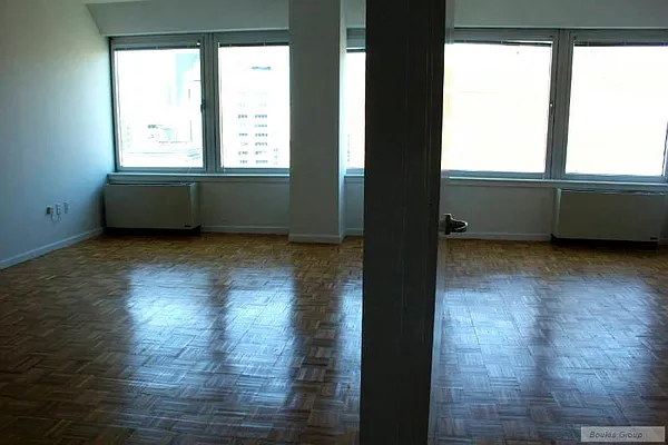 Rented by Bouklis Group | media 8