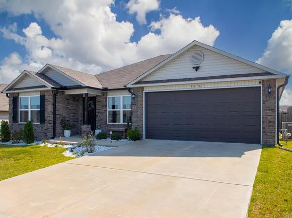 3016 Emerald Park Trl, Bauxite, AR 72011