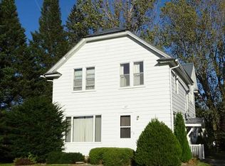 627 3rd St SW, Cresco, IA 52136