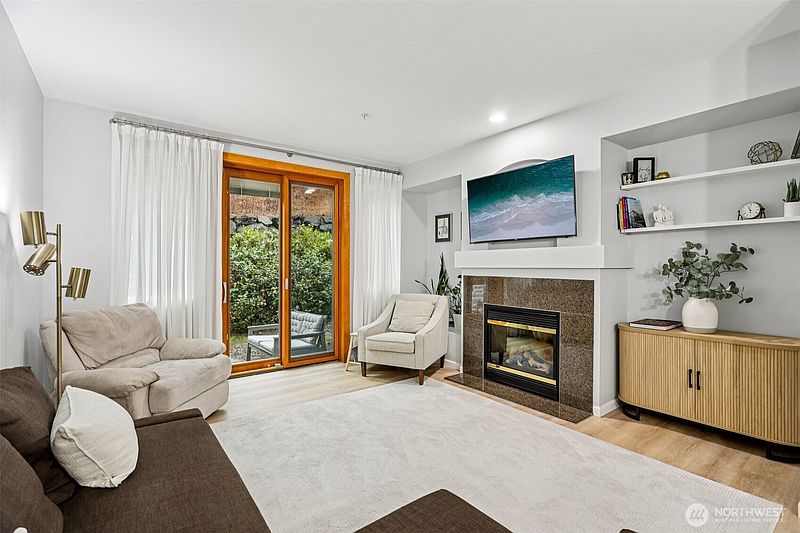 3rd image of 21264 SE 42nd Lane #21264