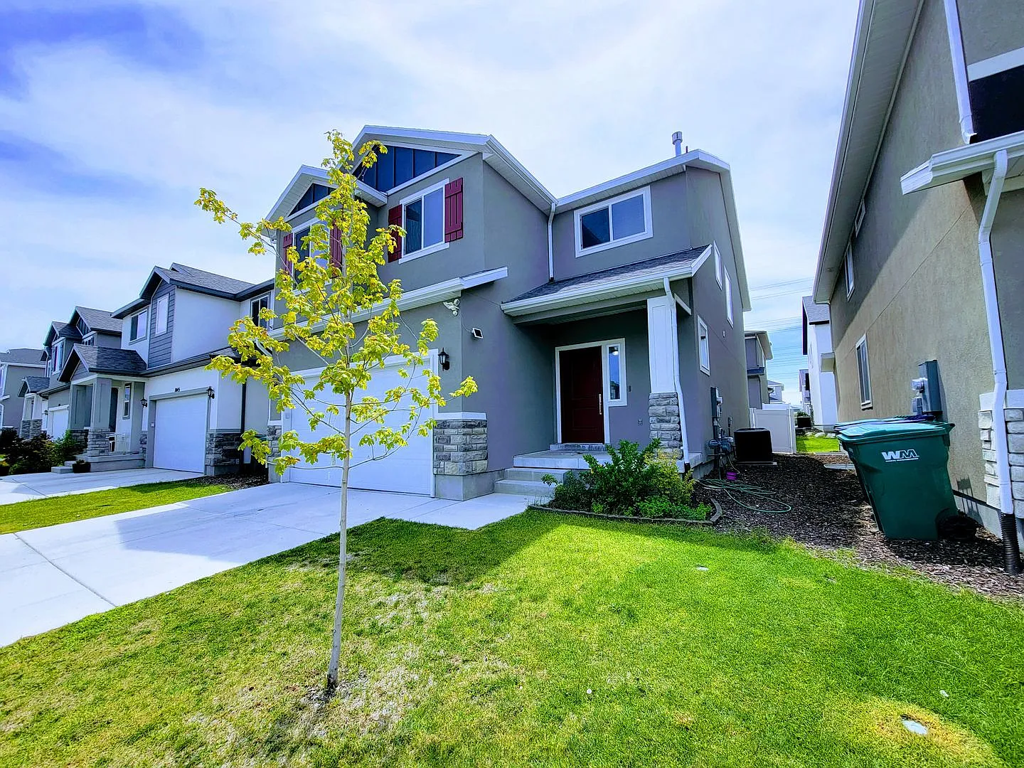 Fantastic Huge Bluffdale Home — Photo 2