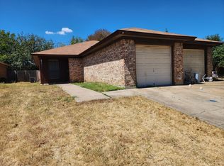 6702 S Creek Dr, Fort Worth, TX 76133