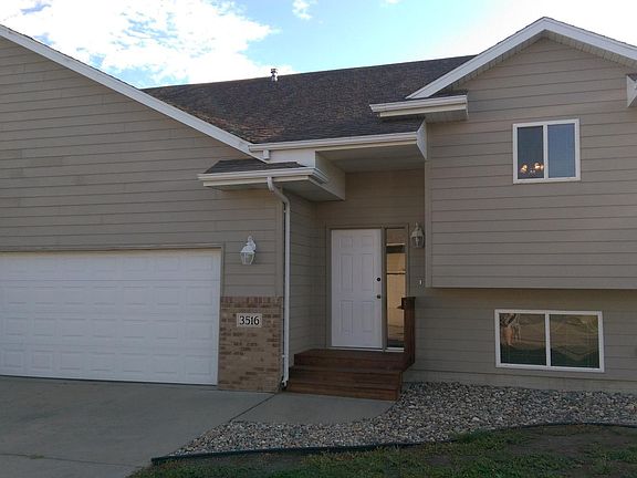 2nd image of 3502 W Hughes Pl