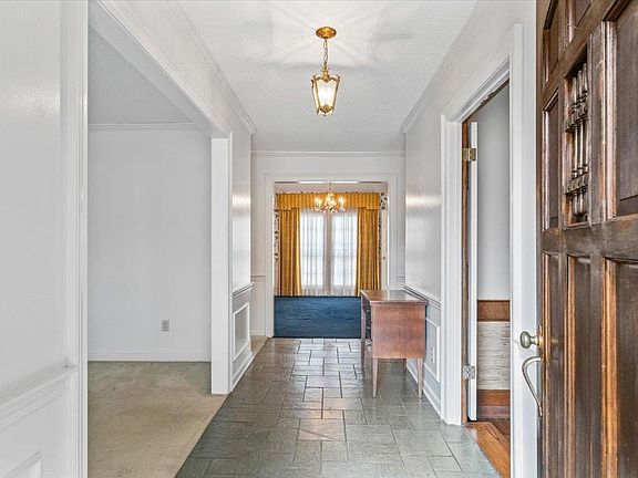 5th image of 2587 McVay Rd