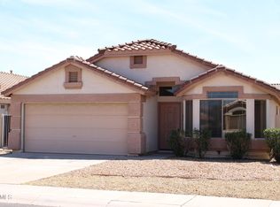 467 E Cantebria Dr, Gilbert, AZ 85296