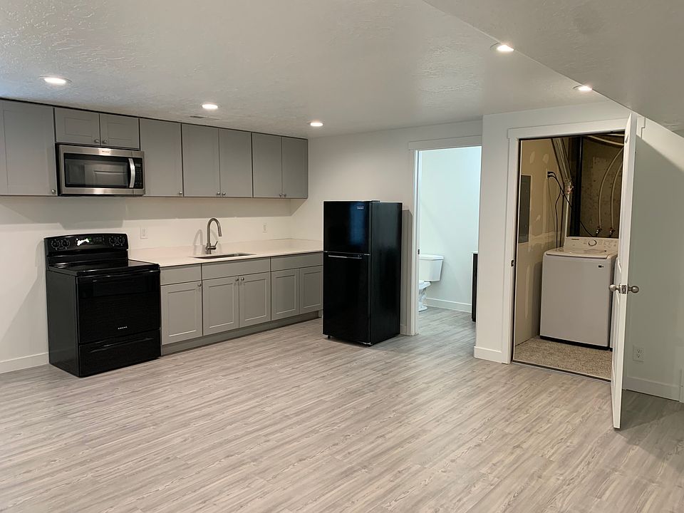 1st image of 3551 W Grassland Dr