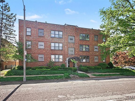 2nd image of 5005 Jamieson Ave APT 1N