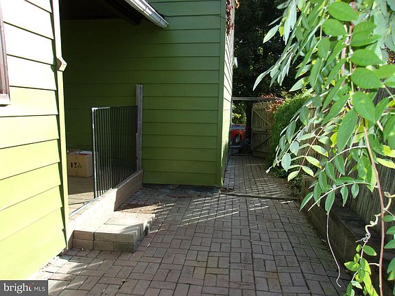 4th image of 17000 Beechers Ave SW