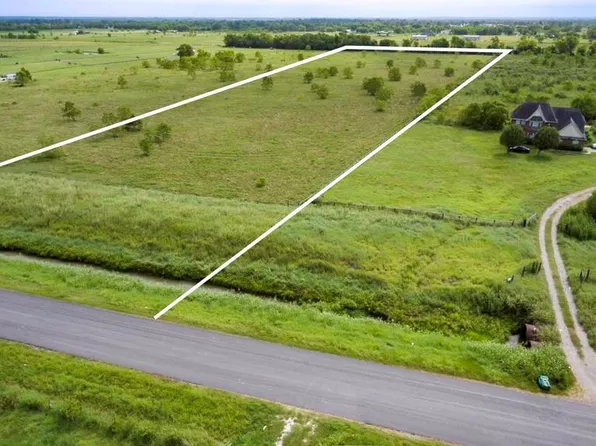 740 County Road 604, Dayton, TX 77535