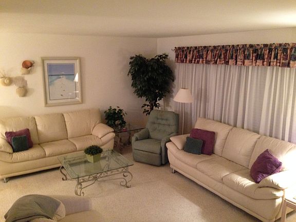 5th image of 5400 North Ocean Blvd #28