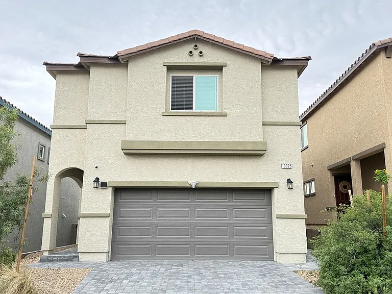 10325 Toasted Acorn Dr — Photo 1