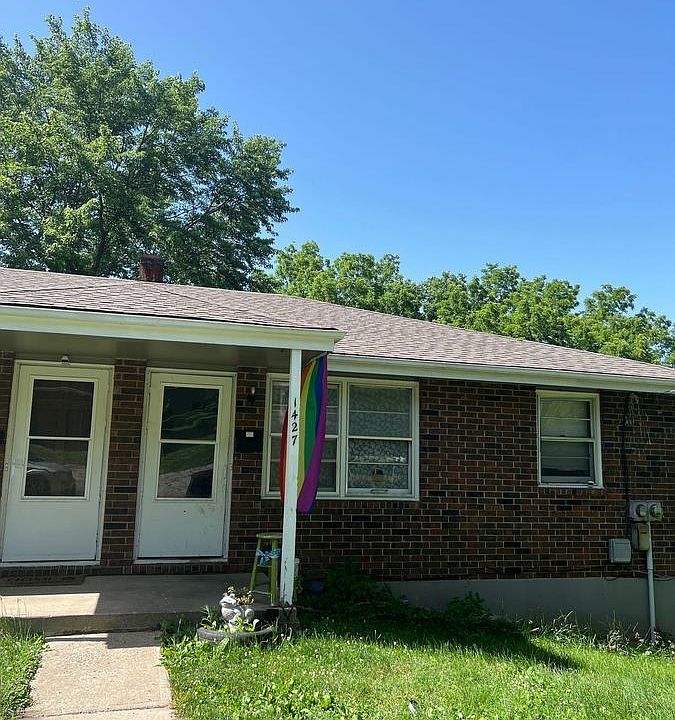 1st image of 1427 W Waldo Ave
