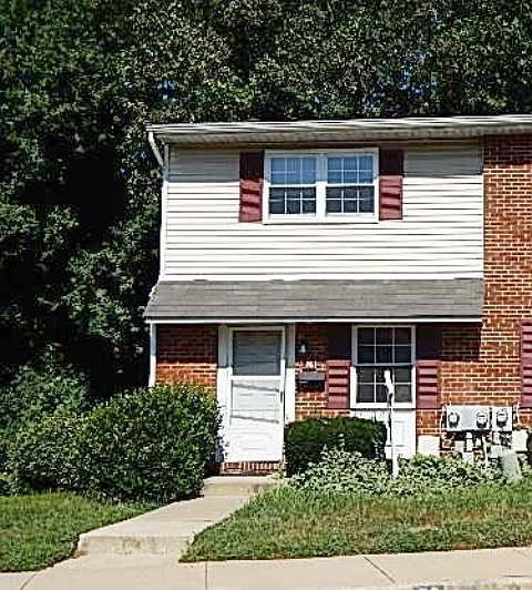 1st image of 7 Heritage Ct APT A