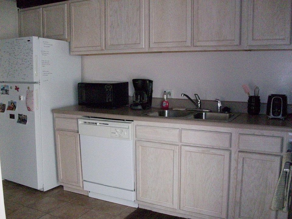 2nd image of 2401 E Franklin St APT 405