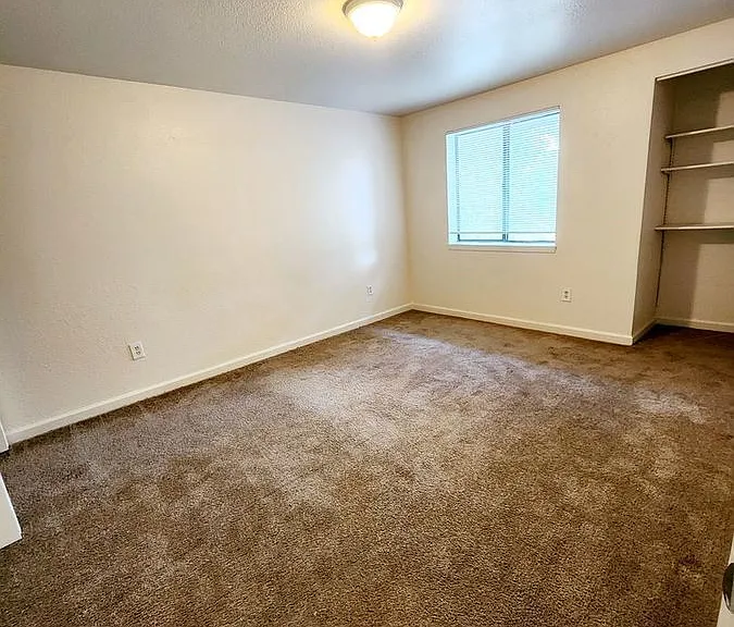 541 Grand Canyon Blvd #D — Photo 12