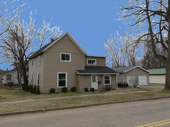 700 N Mill St, Merrill, WI 54452