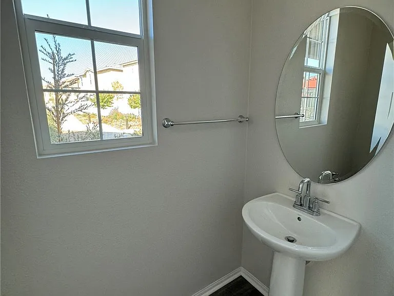 40442 Melrose Dr — Photo 10