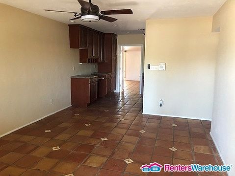 5th image of 2535 E Meadowbrook Ave