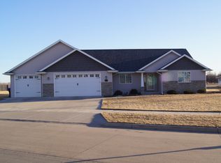 4126 E Braeburn Dr, Appleton, WI 54913