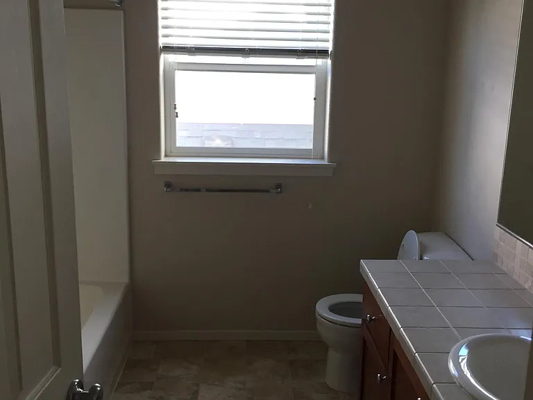 Upper Bathroom