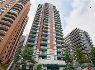 570 Laurier Ave W #701, Ottawa, ON K1R 1C8
