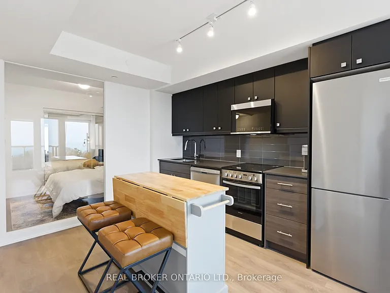 2 Manderley Dr #912 — Photo 24