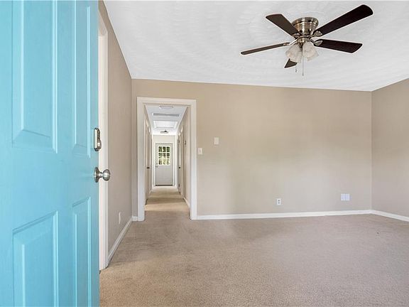 4th image of 113 Glovers Ct