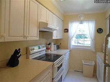 2nd image of 34 E Carriage Dr #34