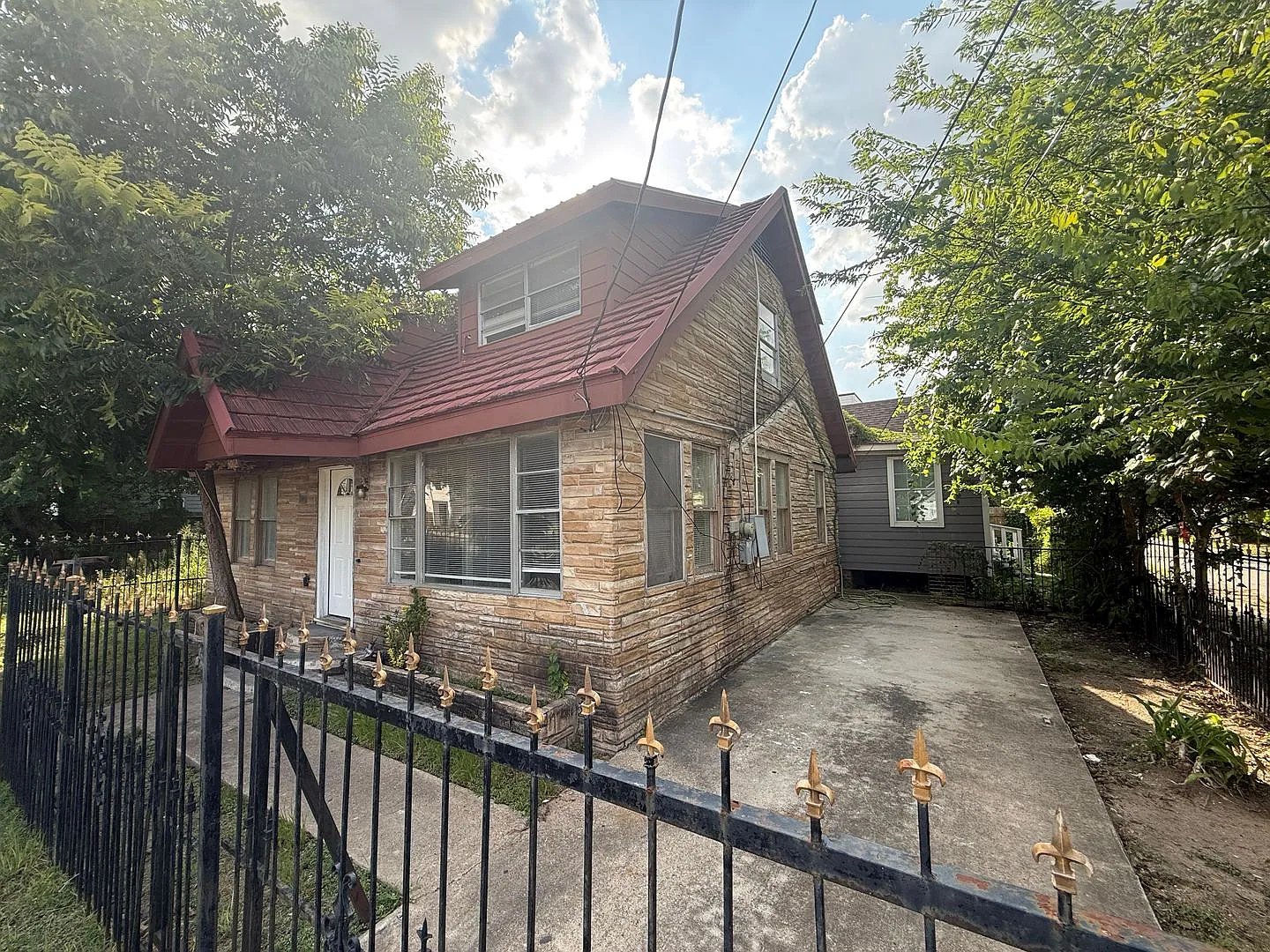 3012 Live Oak Street — Photo 1