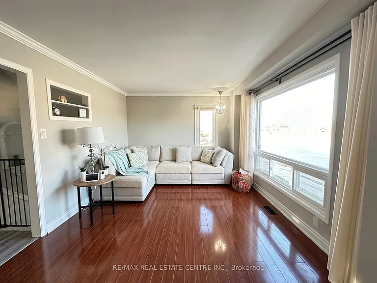 1 Havenbrook Ct — Photo 13