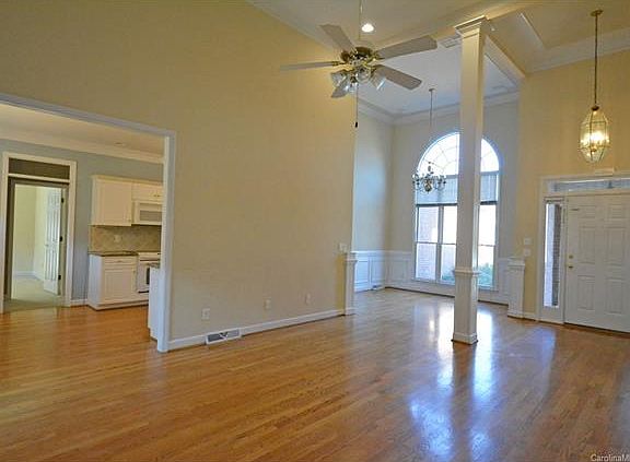 3rd image of 2351 Sanderling Dr