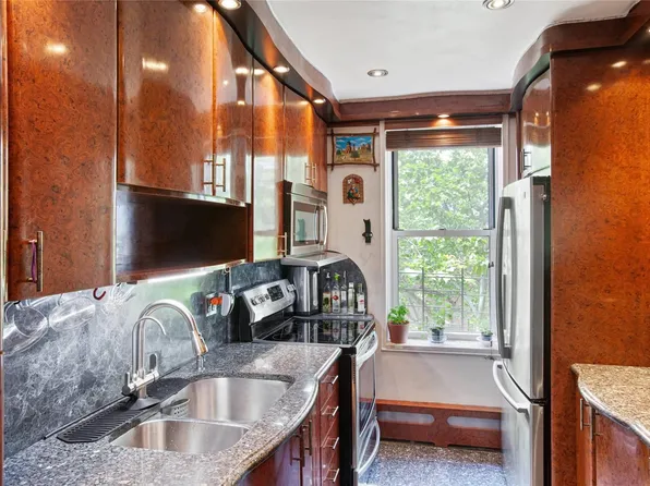 800 Cortelyou Road #5K, Brooklyn, NY 11218