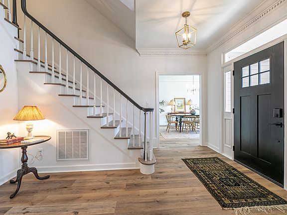 3rd image of 4808 Winterwood Dr