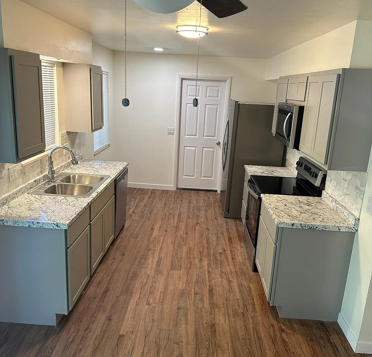 Stover Cir, Fort Collins — Photo 2