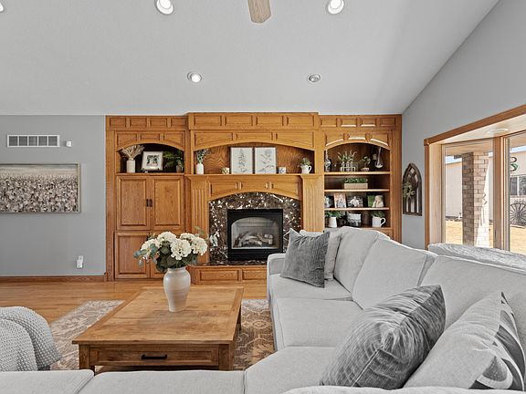 5th image of 32337 Juniper Rd