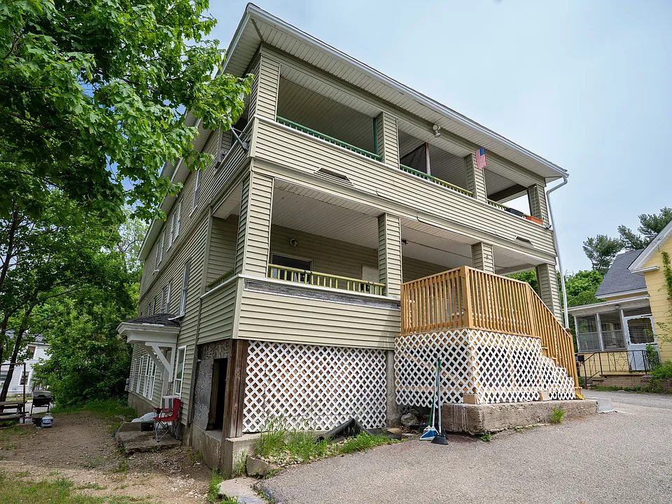 4 Lebanon Ct #C