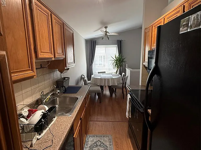 44724 Maryland Ct — Photo 10