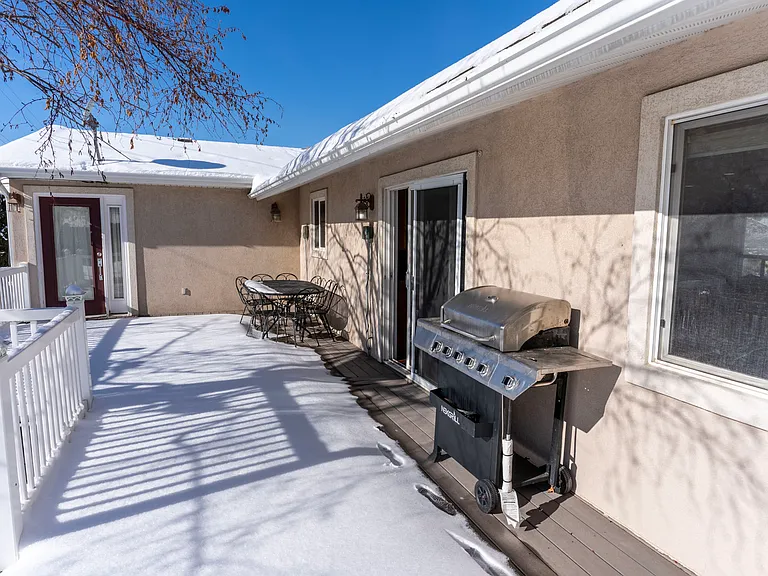 E Pheasant Cir — Photo 13