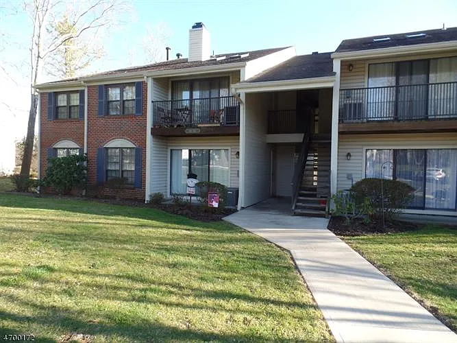 147 Woodward Ln photo 1