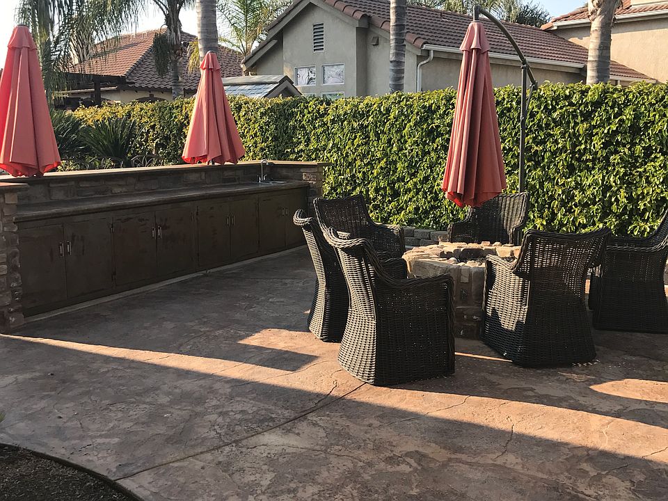 2nd image of 749 W Enterprise Ave