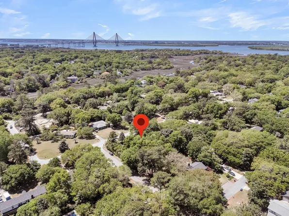 356 Hobcaw Dr, Mount Pleasant, SC 29464