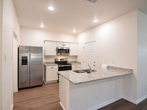 3rd image of 1112 Carlsberg Dr #A