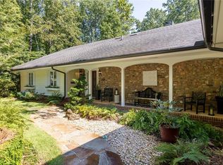 8265 Berkley Rdg, Sandy Springs, GA 30350