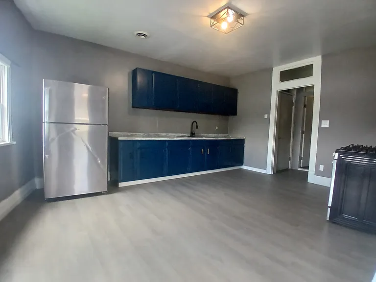 928 Burnet Ave #3 — Photo 3