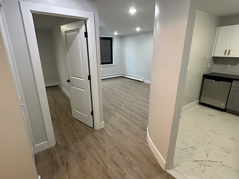 282 Collins St #205 — Photo 22
