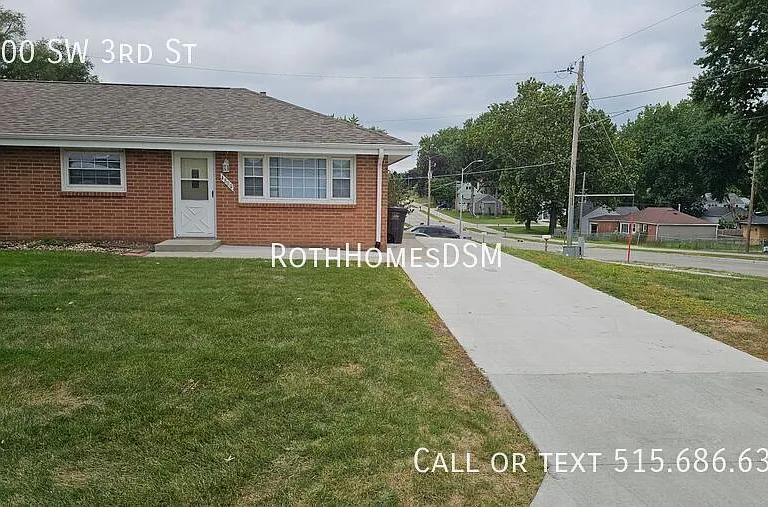 4800 SW 3rd St — Photo 2