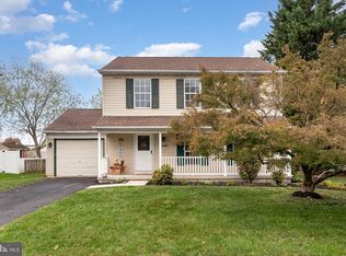 42 Bayberry Dr, Mechanicsburg, PA