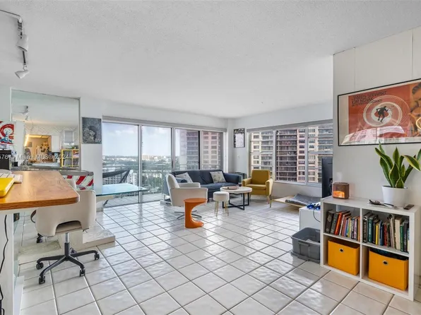 11111 Biscayne Blvd #15H, Miami, FL 33181