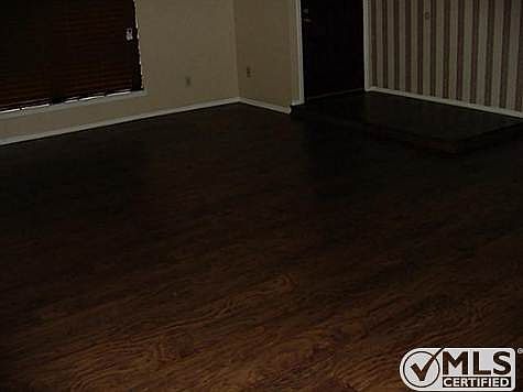 3rd image of 1801 Westbridge Way