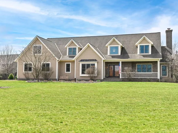 158 Laurel COURT, Delafield, WI 53018